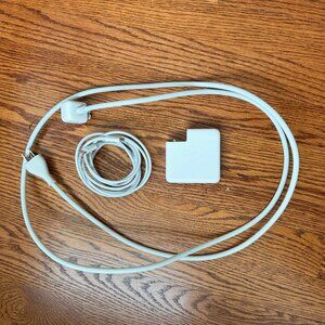 Apple USB-C Power Adapter Model A1947 61W